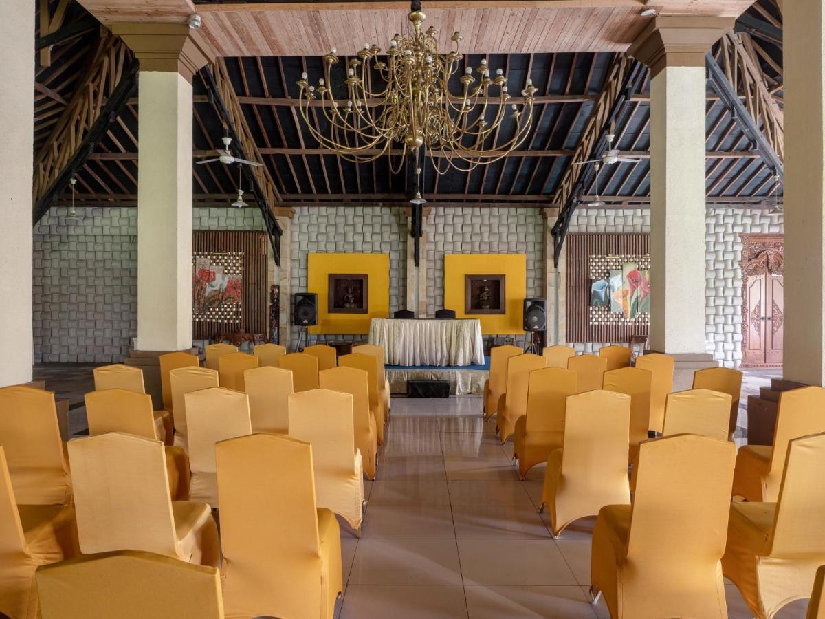 The Village Resort Bogor Exterior foto