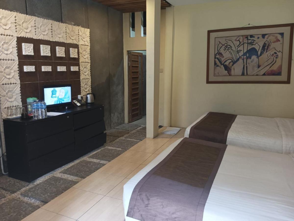 The Village Resort Bogor Exterior foto